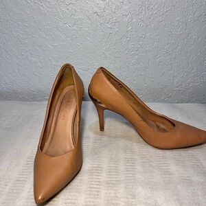 Elegant Tan Women's Heels
